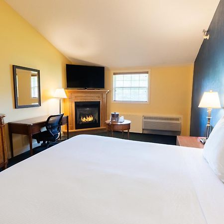 Fireside Inn & Suites Уотервилл Экстерьер фото