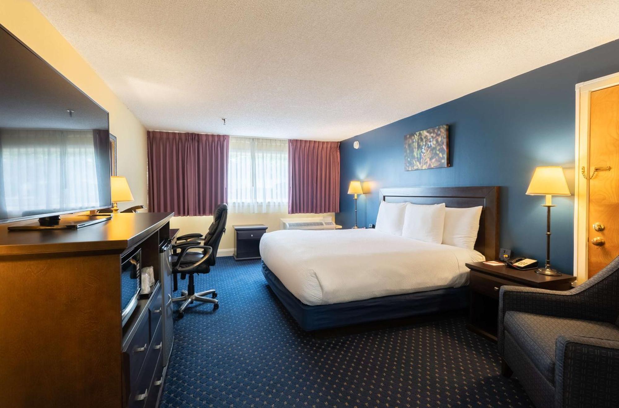 Fireside Inn & Suites Уотервилл Экстерьер фото
