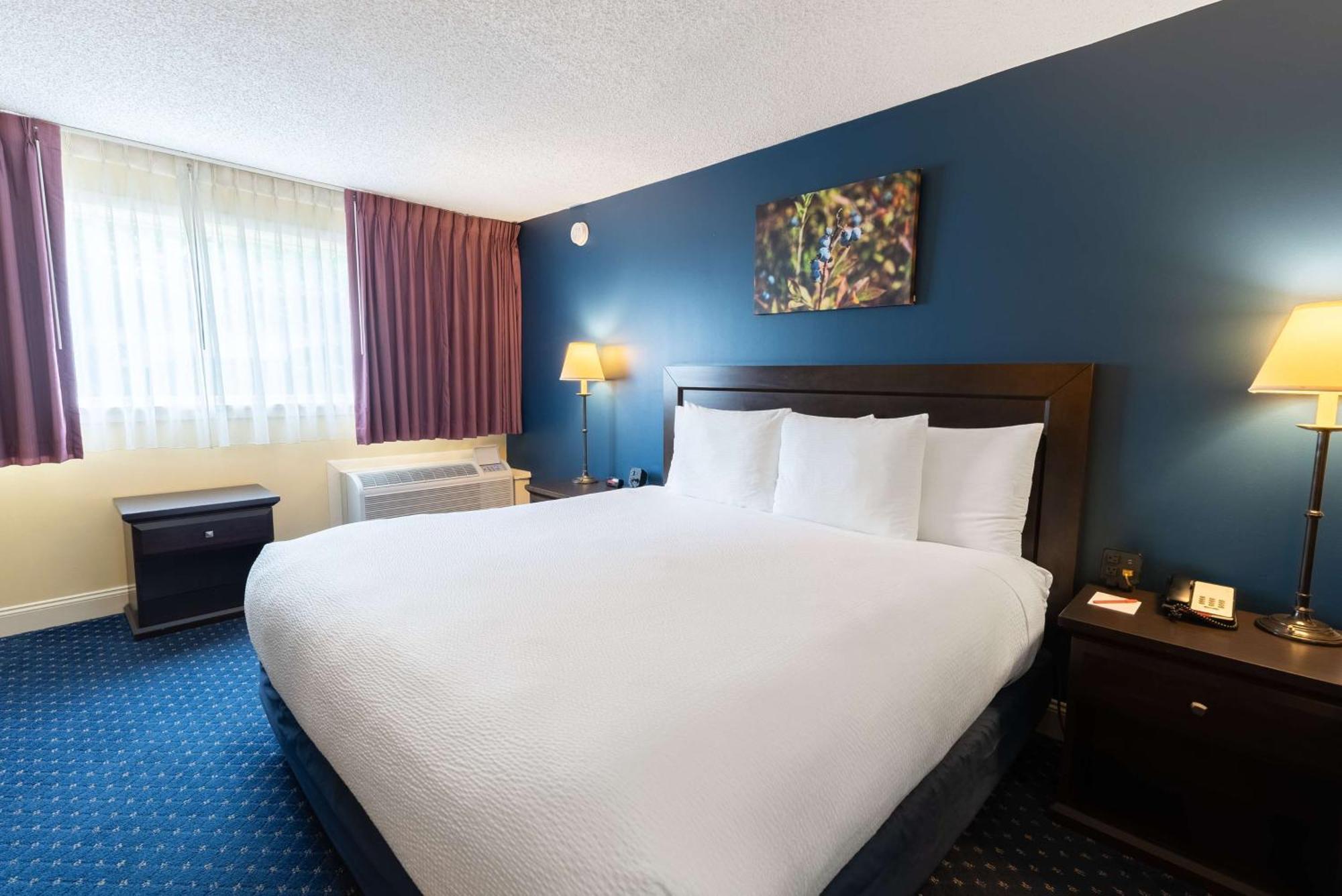 Fireside Inn & Suites Уотервилл Экстерьер фото