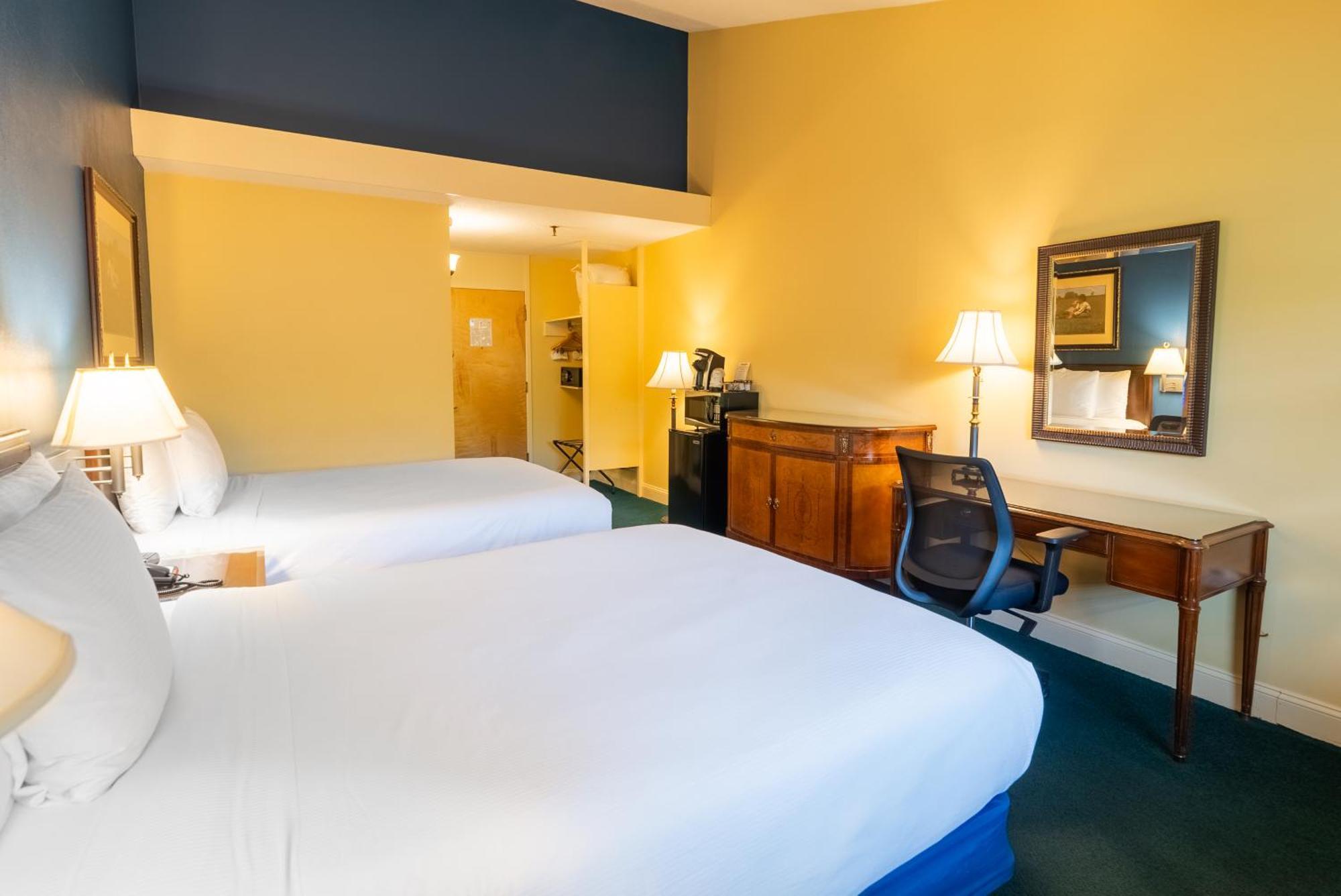 Fireside Inn & Suites Уотервилл Экстерьер фото